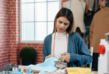 Cristiane Ruon dos Santos destaca que alguns erros de estilo envelhecem o visual e podem ser evitados com escolhas simples.