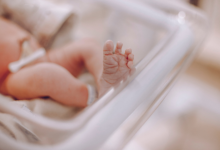 Bebê abandonado em hospital na Zona Leste de SP acende alerta sobre vulnerabilidade social e falhas na rede de proteção