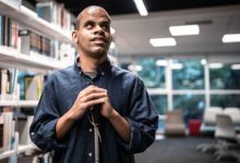 Tecnologia assistiva desenvolvida pela Fatec Zona Leste amplia autonomia de deficientes visuais e reforça papel da inovação pública