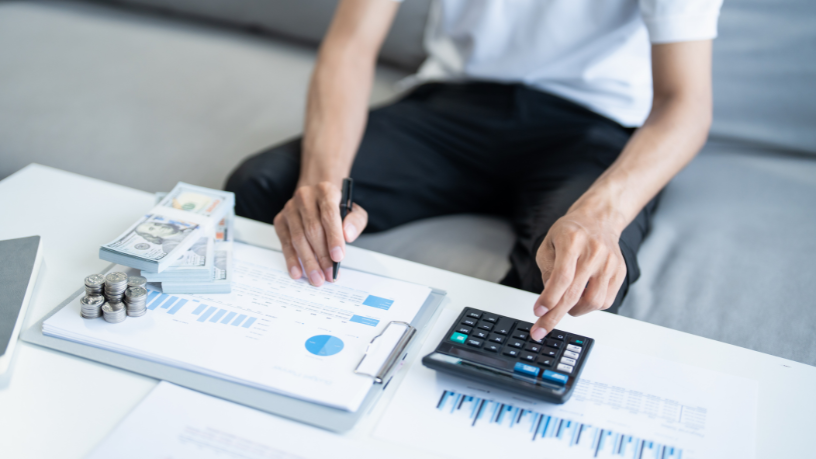 O papel da contabilidade fiscal na estrutura das empresas: Alberto Toshio Murakami explica como a organização do setor fiscal influencia segurança e eficiência na gestão.